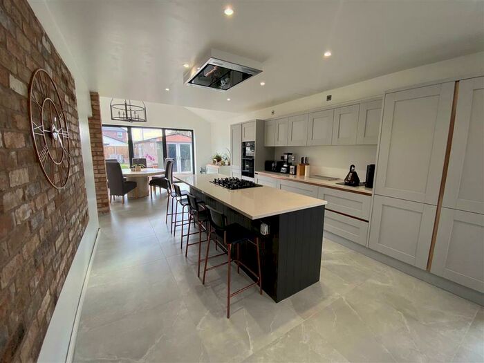 4 Bedroom Semi-Detached House To Rent In Robinsons Way, Minworth, Sutton Coldfield, B76