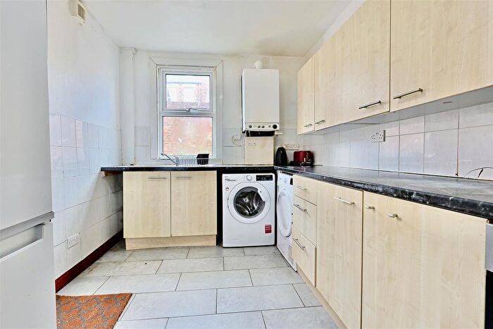 4 Bedroom Terraced House To Rent In Brandon Grove, Sandyford, NE2
