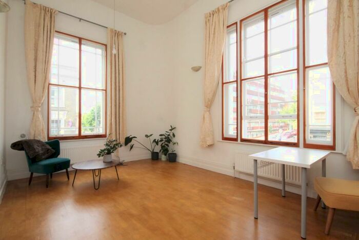 2 Bedroom Flat To Rent In Junction Road, Archway, N19