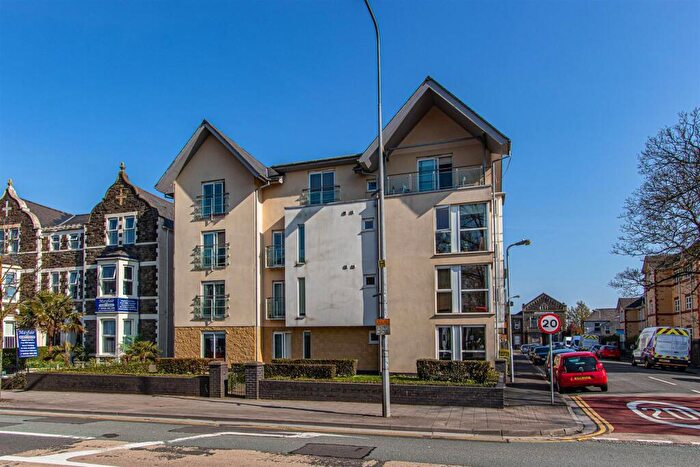 2 Bedroom Apartment To Rent In Central Court, Roath, CF24
