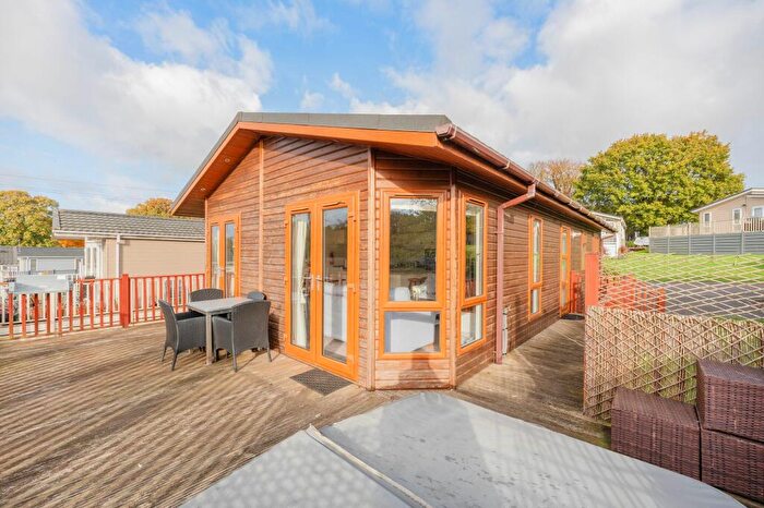 2 Bedroom Lodge For Sale In The Gables, Bacton Road, NR28