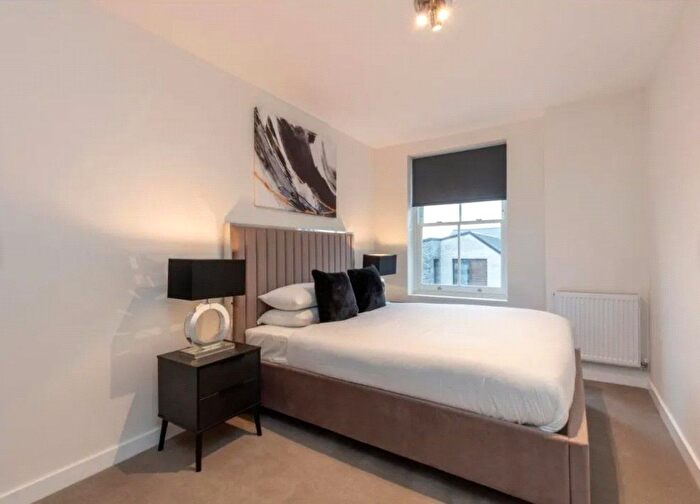 2 Bedroom Flat To Rent In Frobisher Road, Hornsey, London, N8