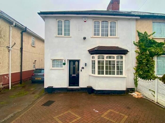 3 Bedroom Property To Rent In Cannock Road, Wednesfield, Wolverhampton WV10