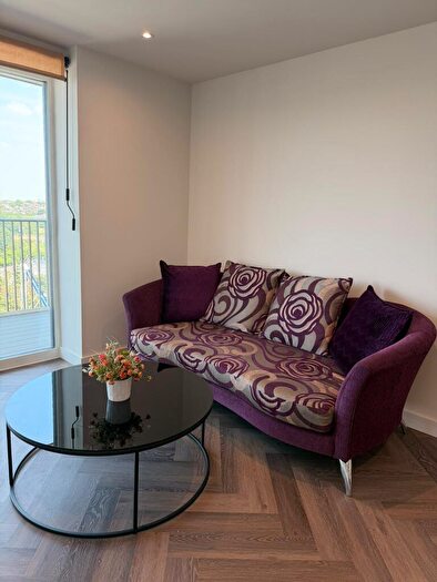 2 Bedroom Flat To Rent In Henshaw Parade, The Hyde, Colindale, Barnet, London, NW9