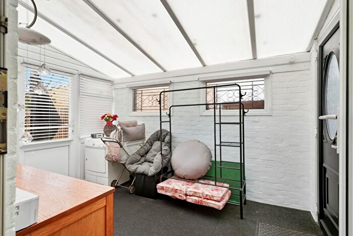 3 Bedroom End Of Terrace House For Sale In Buckhurst Avenue, Carshalton, SM5