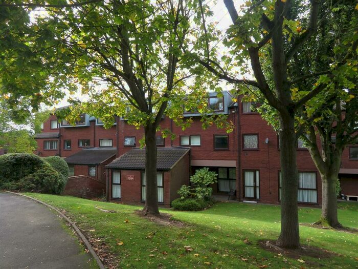 2 Bedroom Flat To Rent In Asphodel, Badgers Bank Road, Four Oaks, B74