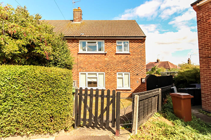 3 Bedroom Semi-Detached House For Sale In Dulley Avenue, Wellingborough, NN8