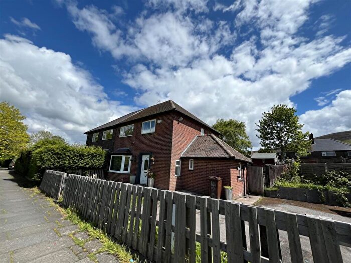3 Bedroom Semi-Detached House For Sale In Huddersfield Road, Carrbrook, Stalybridge, SK15