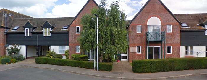2 Bedroom Flat To Rent In Dyson Close, Newbury, RG14