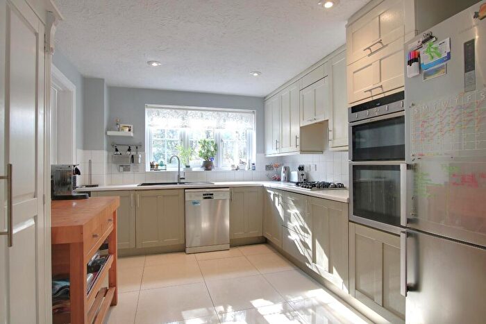 5 Bedroom Detached House For Sale In Rownhams, Southampton, SO16
