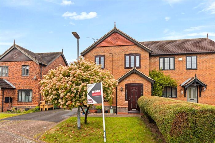 3 Bedroom Semi-Detached House For Sale In Hawthorn Rise, Barrow Upon Humber, North Lincs, DN19