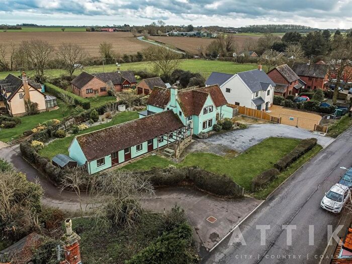 5 Bedroom Detached House For Sale In The Street, Metfield, Harleston, IP20