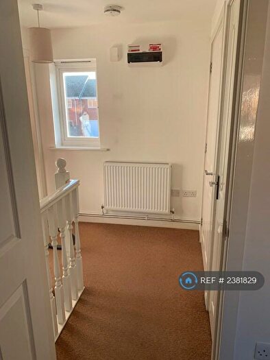 2 Bedroom Flat To Rent In Dairy Square, Nottingham, NG8