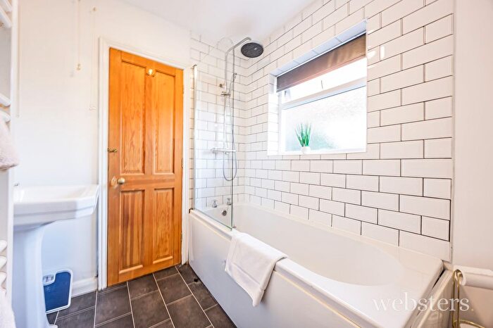 3 Bedroom Terraced House For Sale In Warwick Street, Norwich, NR2