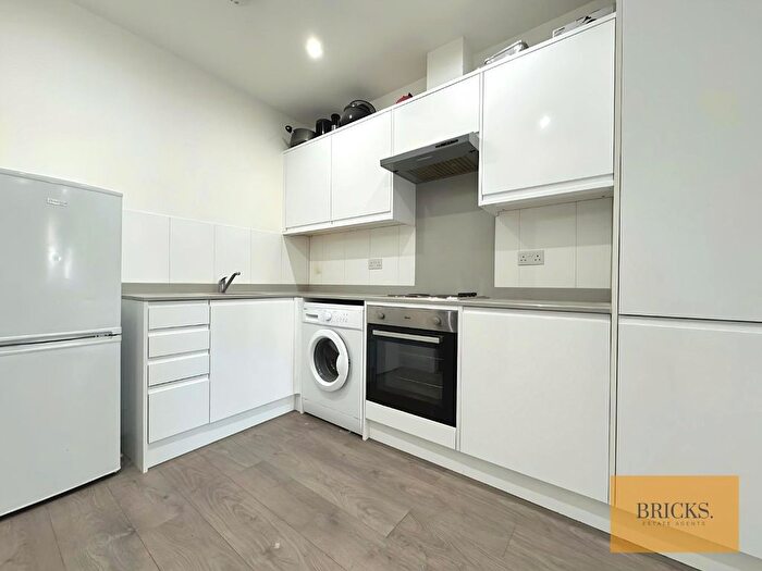 1 Bedroom Flat To Rent In Key Point, High Street, Potters Bar, EN6