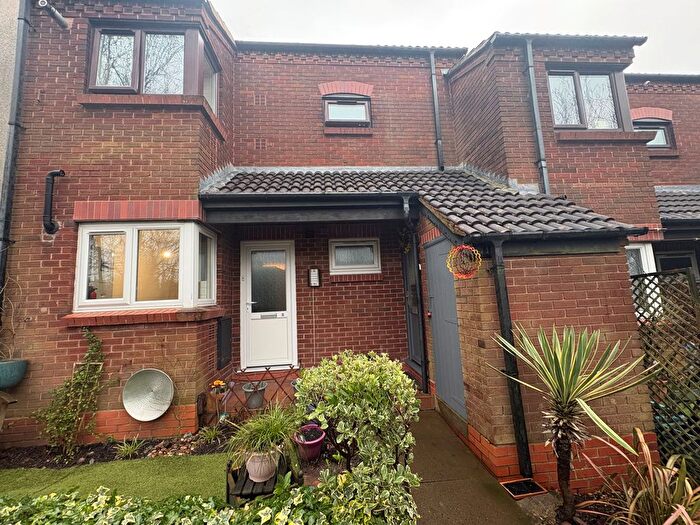1 Bedroom Maisonette To Rent In Slimbridge Close, Redditch, B97