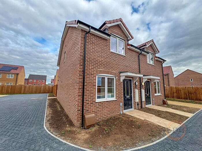 2 Bedroom Semi-Detached House To Rent In Millfield, Spalding Common, Spalding, PE11