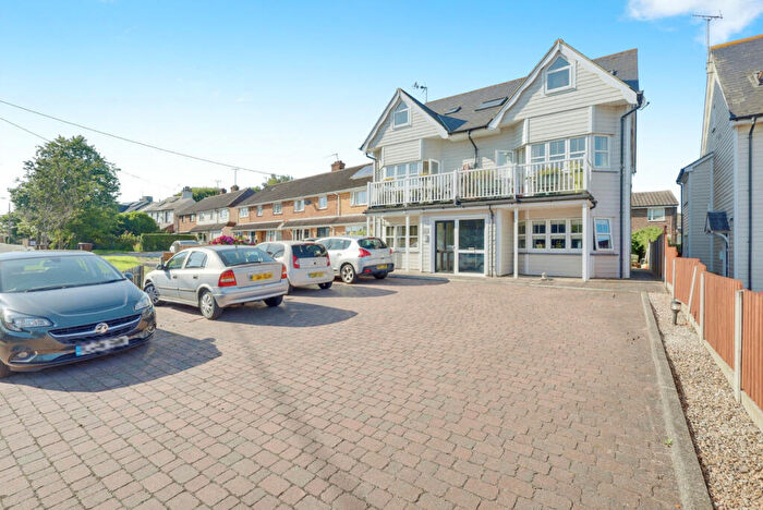 1 Bedroom Flat For Sale In Hart Road, Benfleet, SS7