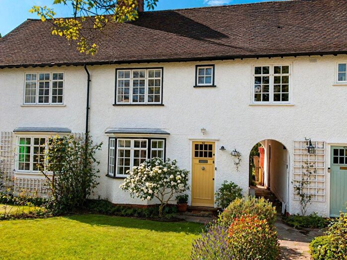 4 Bedroom Terraced House For Sale In Oakwood Road, Hampstead Garden Suburb, NW11