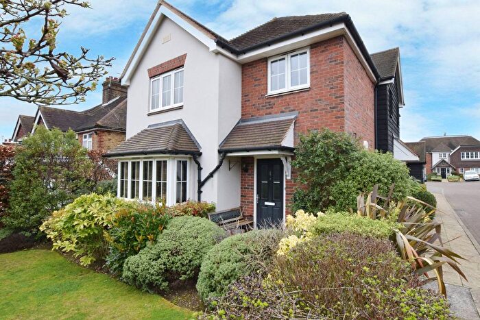 2 Bedroom Flat To Rent In Bushey, Bushey, WD23