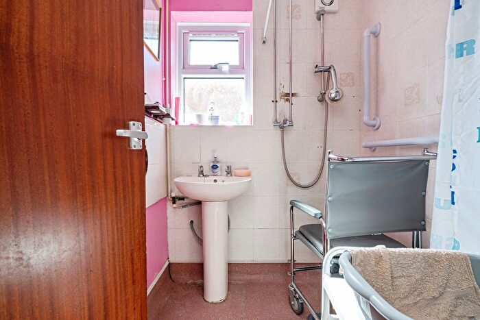2 Bedroom Bungalow For Sale In Twiss Close, Diss, IP22