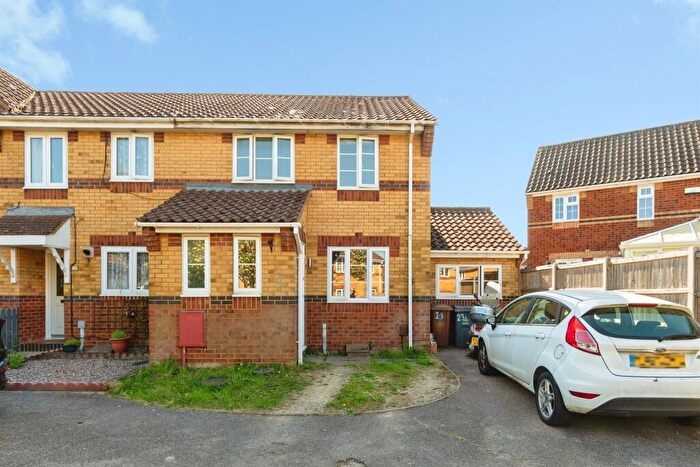 3 Bedroom End Of Terrace House For Sale In Augustus Gate, Chells Manor, Stevenage, SG2