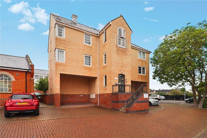 2 Bedroom Apartment To Rent In Silks Way, Braintree, CM7