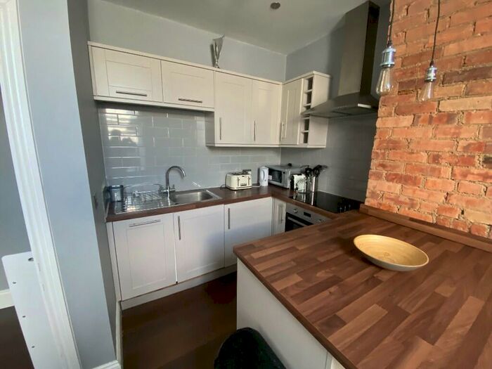 2 Bedroom Flat To Rent In Westbourne Arcade, Poole Road, Bournemouth, Dorset, BH4