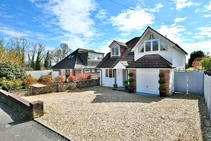 3 Bedroom Chalet For Sale In The Vineries, Wimborne, BH21