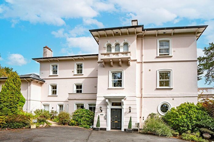 1 Bedroom Flat For Sale In Albert Road South, Great Malvern, Worcestershire, WR14