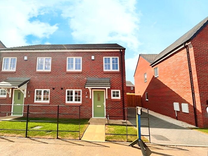 3 Bedroom Semi-Detached House To Rent In Bowskill Road, Armthorpe, Doncaster, South Yorkshire, DN3