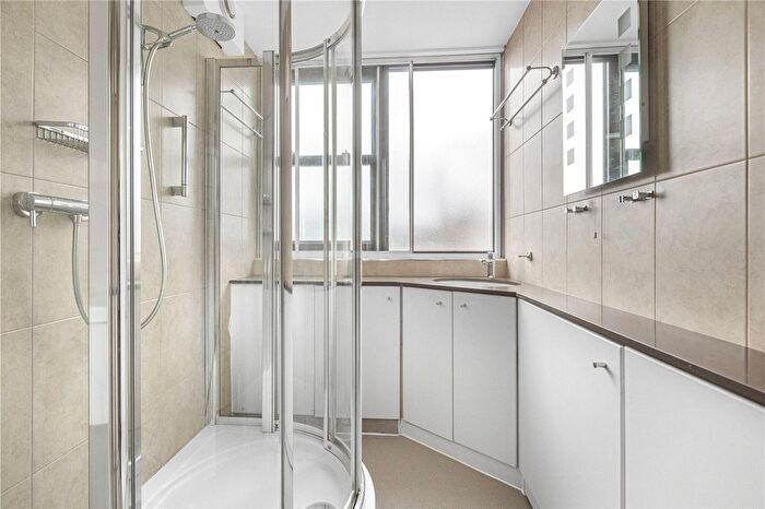 1 Bedroom Flat To Rent In Huguenot Street Oxendon Street, London, SW1Y