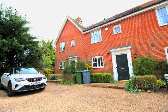 3 Bedroom End Of Terrace House To Rent In Robert Norgate Close, Horstead With Stanninghall, NR12