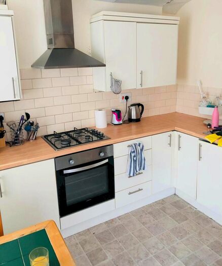 2 Bedroom Flat To Rent In Hanover Street, Mount Pleasant, Swansea, SA1