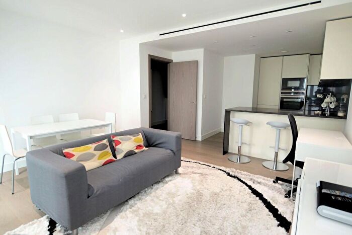 2 Bedroom Apartment To Rent In Vaughan Way, London, E1W