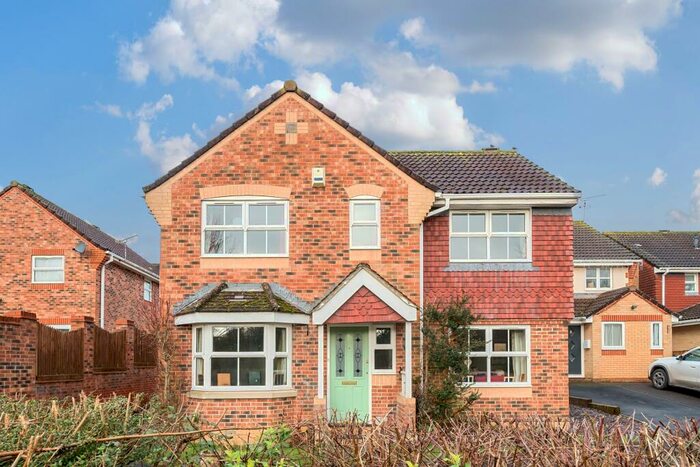 3 Bedroom Detached House For Sale In Andeferas Road, Andover, SP10