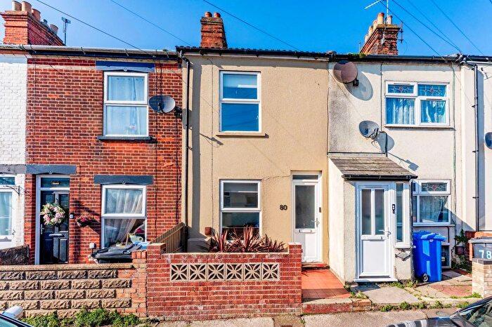 3 Bedroom Terraced House For Sale In Crown Street West, Lowestoft, NR32