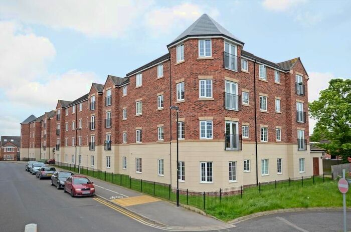 2 Bedroom Flat To Rent In Scholars Court, Principal Rise, York YO24