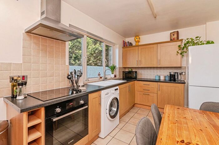 3 Bedroom Flat For Sale In Little Gearies, Cranbrook Road, Ilford, IG6
