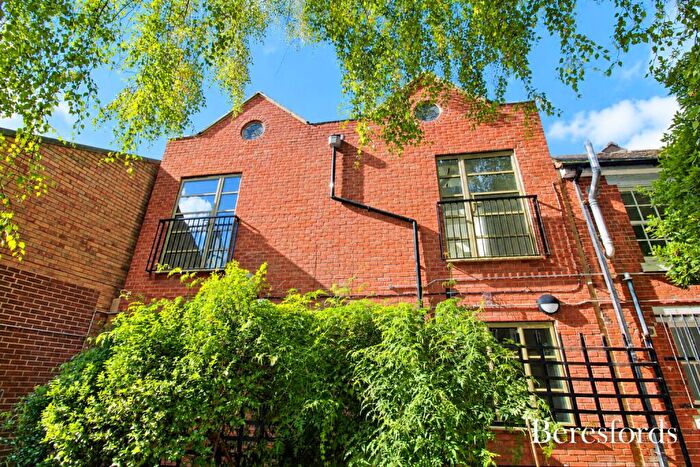 1 Bedroom Apartment To Rent In Trinity Street, CO1