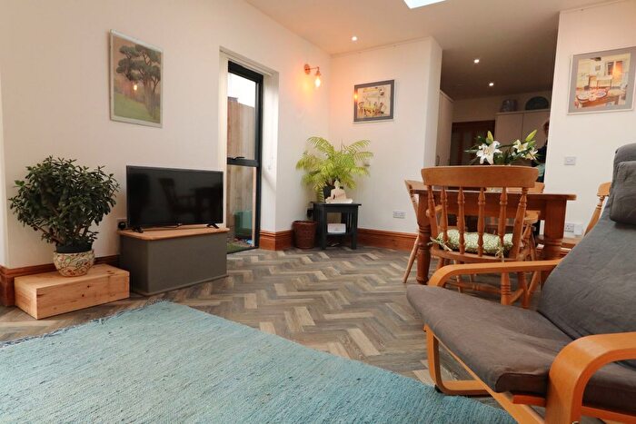 1 Bedroom Flat To Rent In Sommerville Road, Bishopston, Bristol, BS7