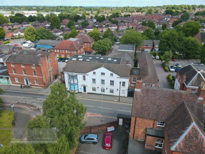 2 Bedroom Apartment For Sale In The Whitehouse, Tamworth, B79