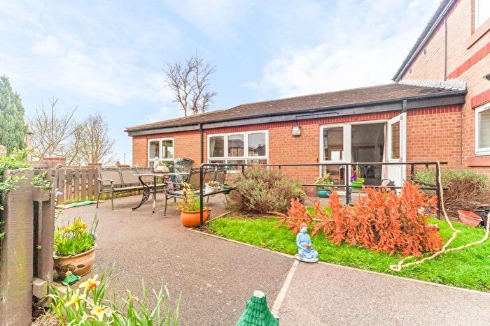 1 Bedroom Flat To Rent In Francis House, Hatfield Road, Bradford, BD2