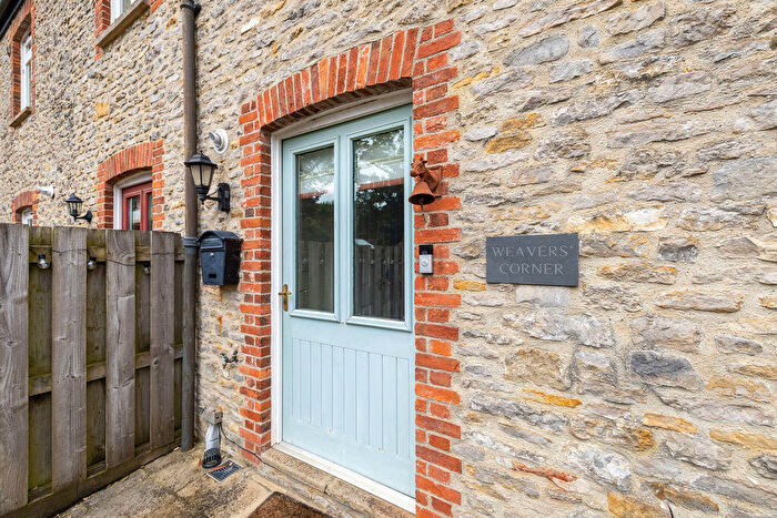 3 Bedroom Terraced House For Sale In Stunning -bedroom Silk Mill Conversion In Evercreech, BA4