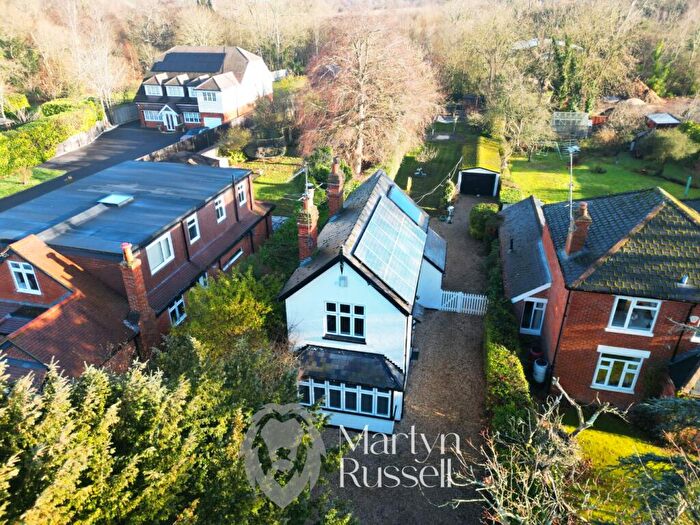 2 Bedroom Detached House For Sale In Reading Road, Finchampstead, Wokingham, Berkshire, RG40