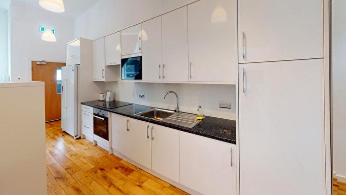 2 Bedroom Terraced House To Rent In A Glasshouse Street, Nottingham, Nottinghamshire, NG1