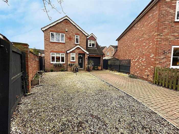 4 Bedroom Detached House For Sale In The Green, North Duffield, Selby, YO8