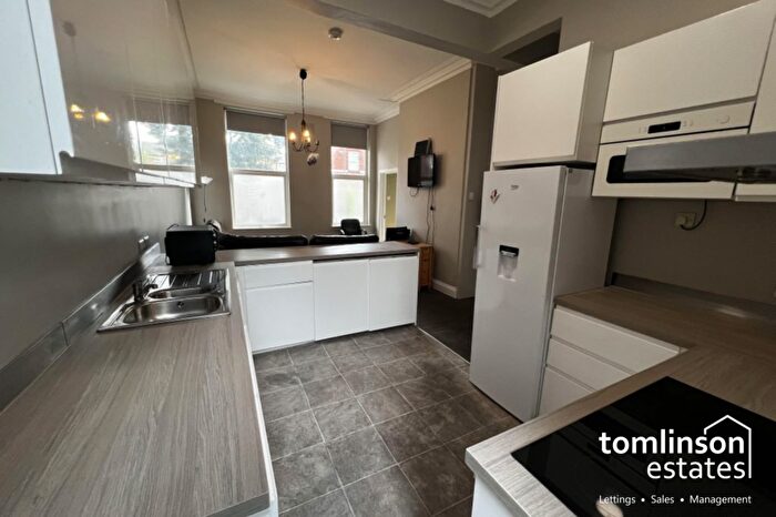 5 Bedroom Semi-Detached House To Rent In Radford Boulevard, Lenton, Nottingham, NG7