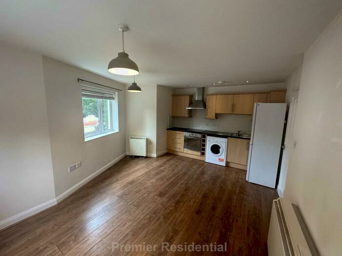 2 Bedroom Apartment To Rent In Newbridge Close, Radcliffe, M26