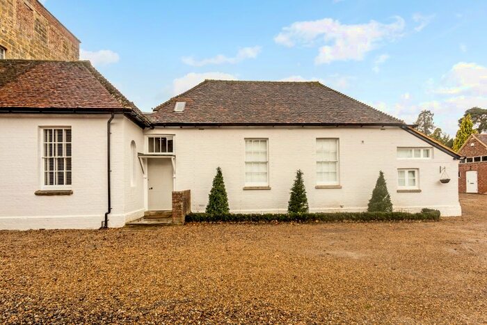 1 Bedroom Flat To Rent In Lamberhurst, Tunbridge Wells, TN3